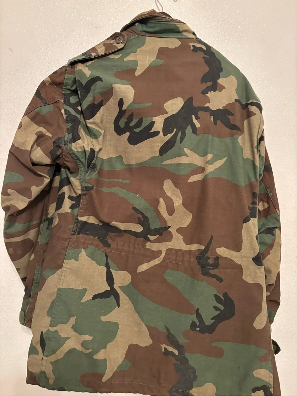Vintage U.S. Army Woodland Camouflage cold weather Field Jacket L long